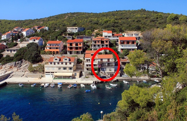 Two bedroom apartment near beach Zavalatica, Korčula (A-9285-c)