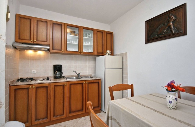 Two bedroom apartment with terrace and sea view Tribulje, Krk (A-5438-b)