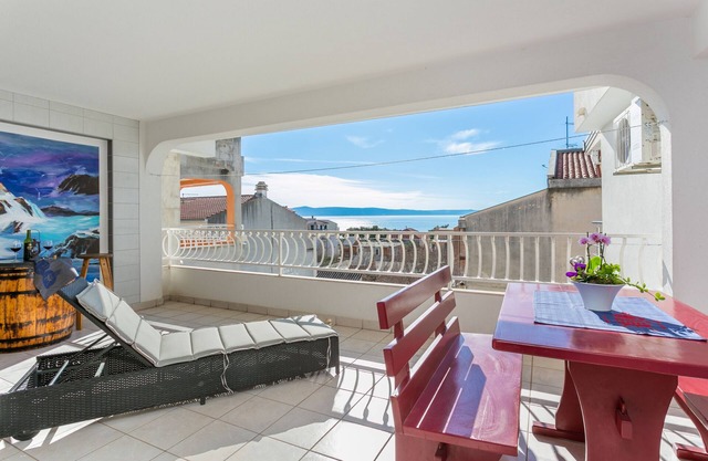 Two bedroom apartment with terrace and sea view Tučepi, Makarska (A-22384-b)