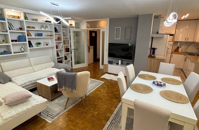 Two bedroom apartment with air-conditioning Zagreb (A-23782-a)