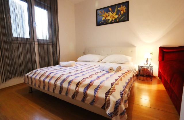 Two bedroom apartment with terrace and sea view Poljica, Trogir (A-5199-a)