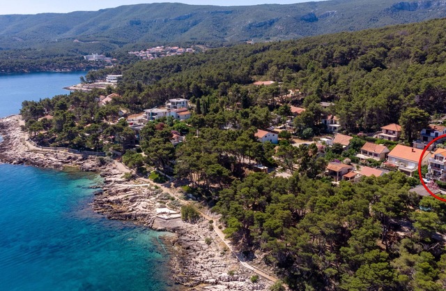 Two bedroom apartment with terrace Jelsa, Hvar (A-4017-c)