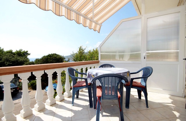 Two bedroom apartment with terrace and sea view Zavalatica, Korčula (A-4453-a)
