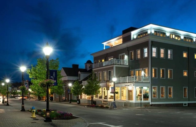 Two Bedroom Deluxe, Luxury Condo, Kennebunk Maine 1719985