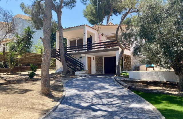 Two Bedroom Detached Villa with Private swimming Pool, AIr con , Fiber WIFI