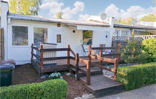 Two-Bedroom Holiday Home In Middelhagen