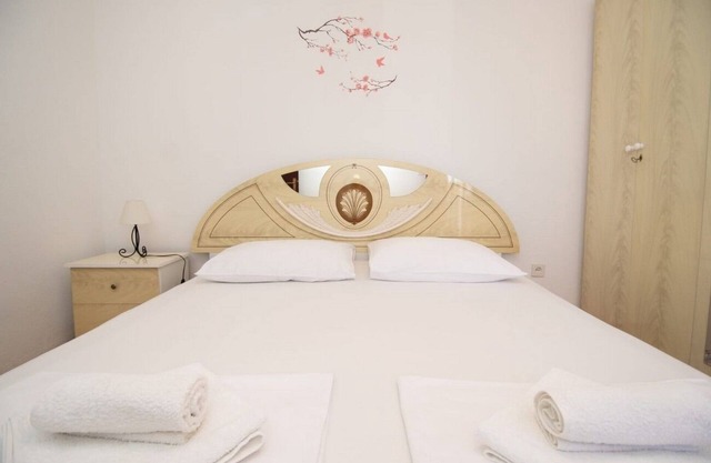 Two bedroom apartment with balcony Kaštel Kambelovac, Kaštela (A-22444-b)