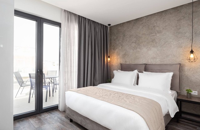 Two-Bedroom Suite By Athenian Spirit
