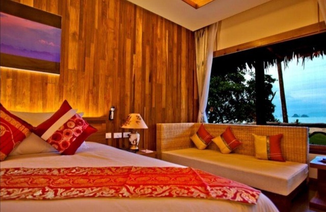 Two-Bedroom View, Executive Pool