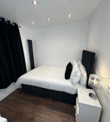Two Bedrooms Bungalow Garden Lodge