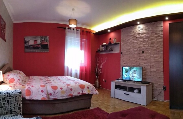 Two Rivers Apartment offers clean and quiet accommodation for our guests.