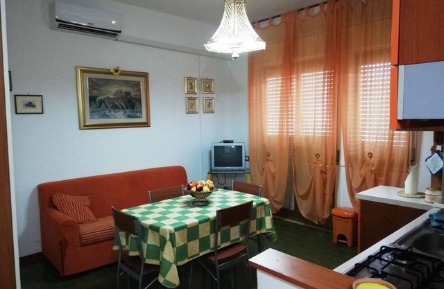 Two-room apartment with parking space - Lamezia Terme sea area