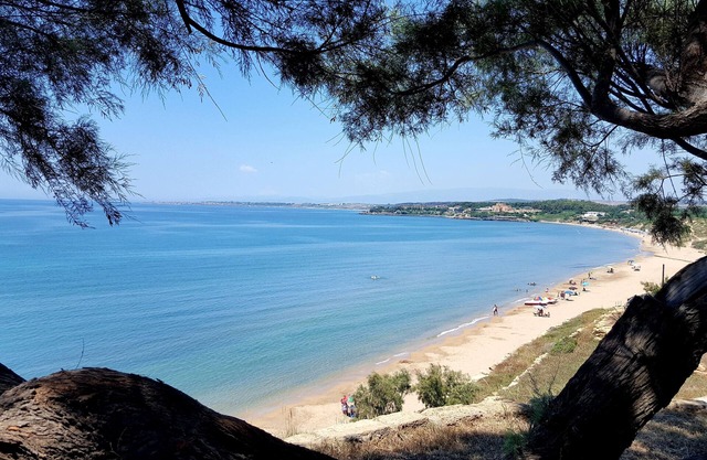 Two-room apartment in Residence Il Faro, on the sea, Capo Rizzuto,