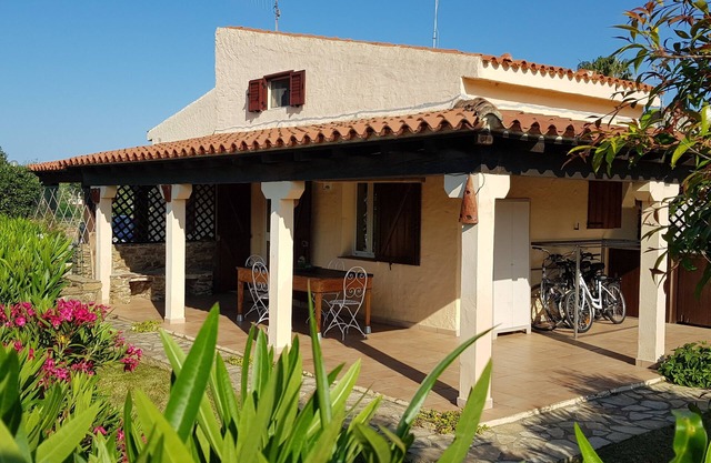 Two-room apartment with garden - San Teodoro