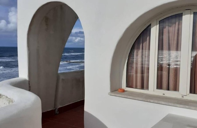 Two-room apartment, large terrace, sea front, floor 1 (Pink)
