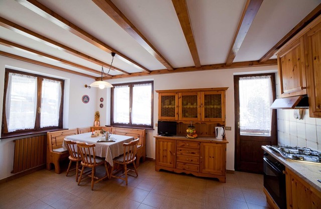 TWO-ROOM RELAX SPA SKI AND TREKKING IN THE ALPS
