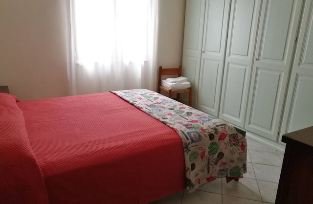 Two rooms apartment with garden