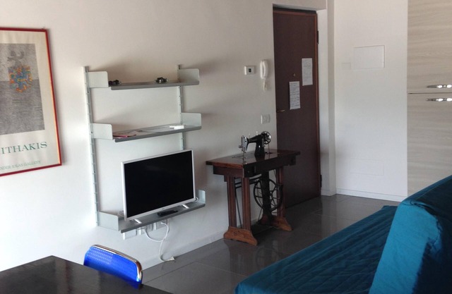 Two rooms x Humanitas IEO on Naviglio (1 bedroom)