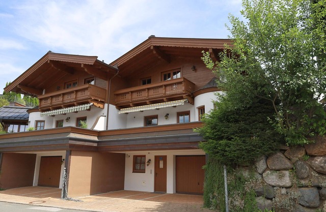 Two Tyrolean chalets in Kirchberg in Tirol