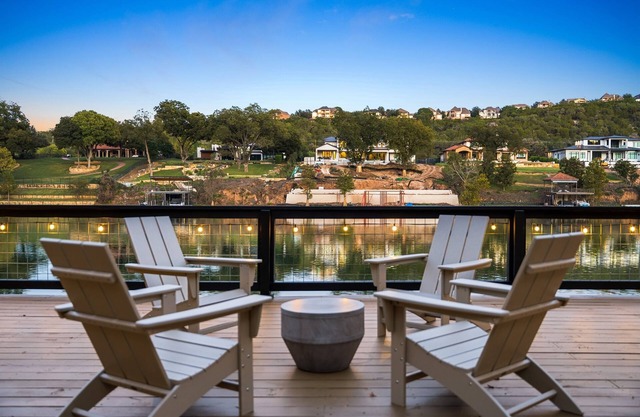 Two Waterfront Luxury Homes ~Lake Austin~ Sleep 25