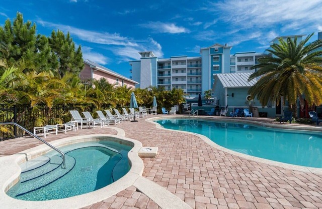 Two Waterfront Townhomes-Cape Crossing Resort