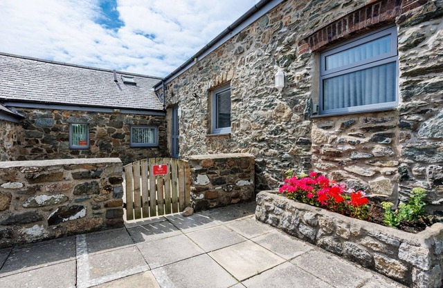 Ty Cwyfan: 3-bed pet-friendly apartment in Aberffraw