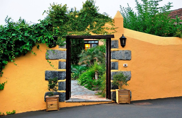 Typical Country house with private terrace and garden.