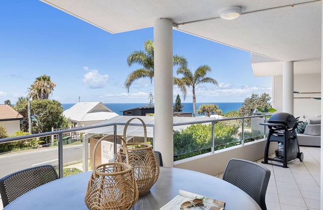 U2 Park Cres Modern & Stylish 2 bedroom apartment Close to Beach and Restaurants