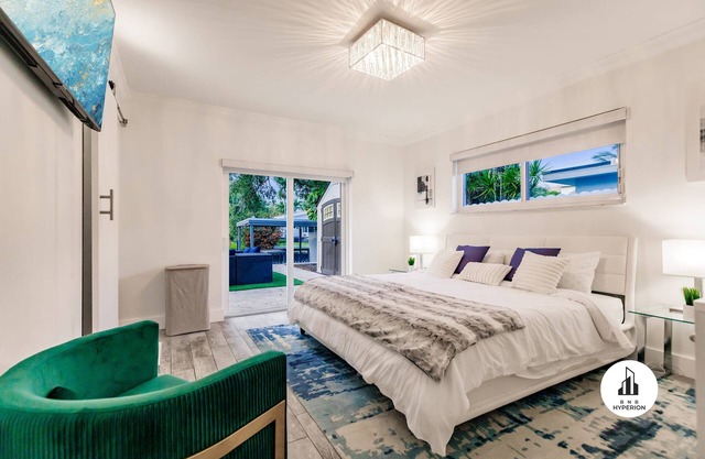Uhost AI | 5BR Oasis | Pool, Hot Tub & BBQ Area