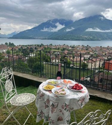 Ulivi On The Lake