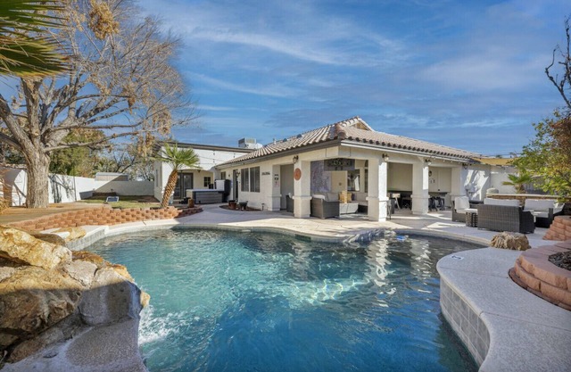 Ultimate, Central 1 Story, Pool, Hot Tub & Games