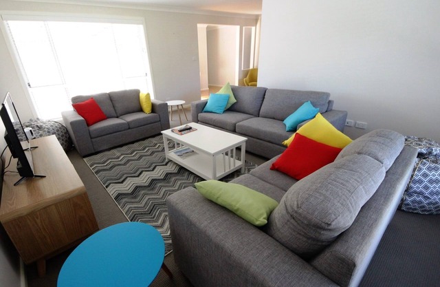 Ultimate Comfort in this 3-Bedroom Home with Air Conditioning and 2 Bathrooms