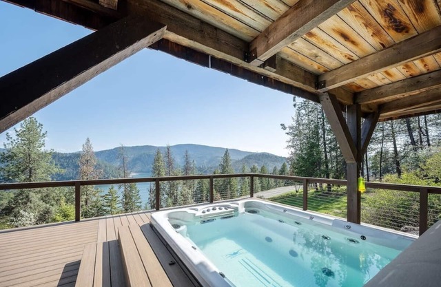 Ultimate Laketown Retreat with Hot Tub!