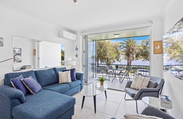 Ultimate Waterfront Escape!