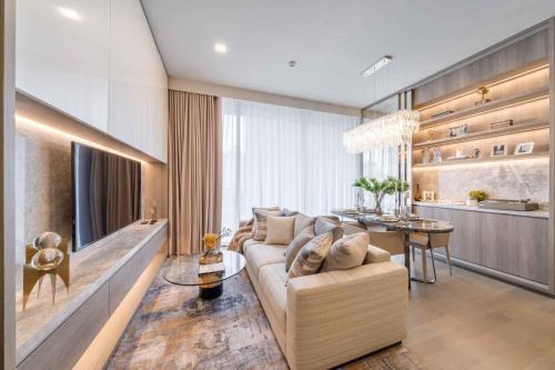 Ultra Classy Designer Central Asok Terminal 21