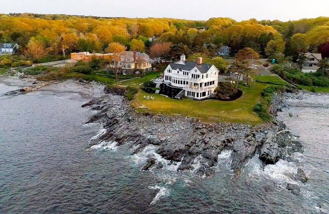 Ultra Luxury Oceanfront Estate on a Bluff-Cape Elizabeth 5 BDRM/4 Bath 5000 ft