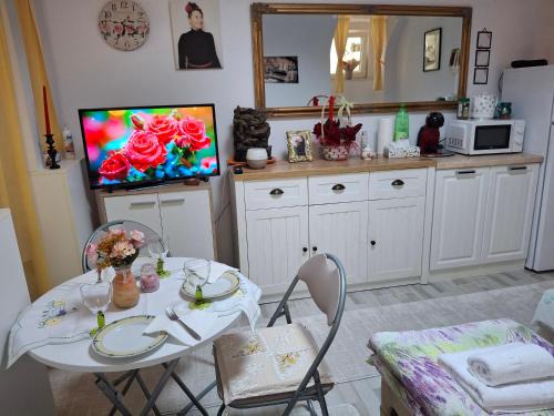 Ultracentral STUDIO Koket