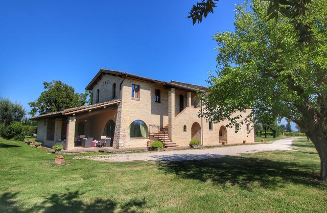 Umbrian Mansion Surrounded by Vineyards