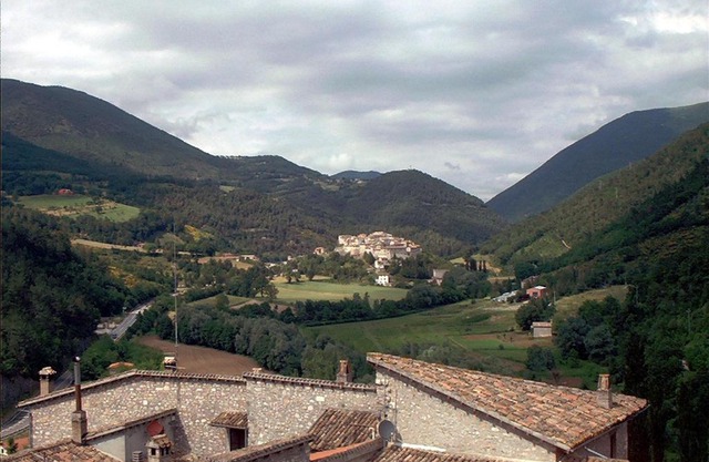 Umbria Valnerina in Noble Residence near Spoleto Apartment x 4-6 persons