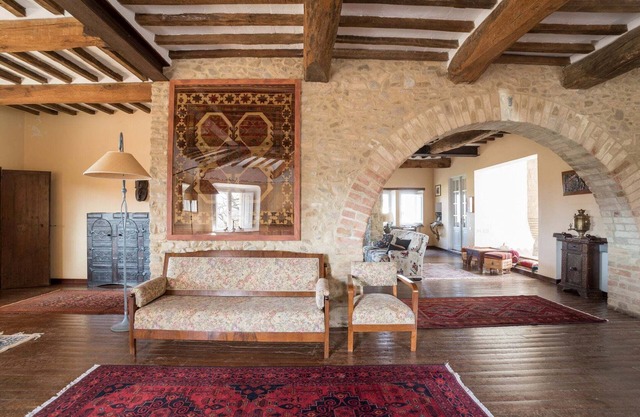 Umbrian Charm with Pool Alfresco Delight