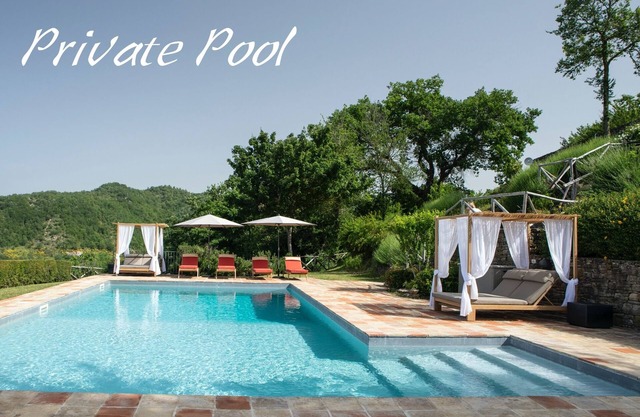 Umbrian Villa Retreat in Pietralunga with a pool