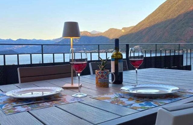 Una terrazza sul lago