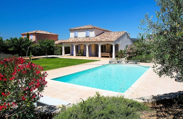 Unabhängige Villa, 2 Bäder, privater Pool 6 Personen