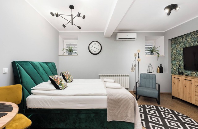 Underground Basilica Apartment