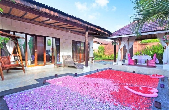 Unforgetable Romantic Pool Villa In Kuta