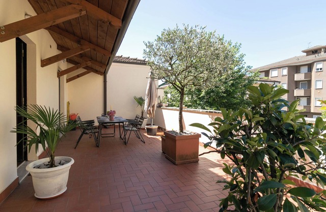 Unika House Lecco - One Bedroom Apartment, Sleeps 5