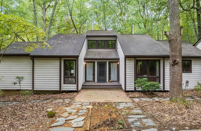 Unique and private home in Chapel Hill