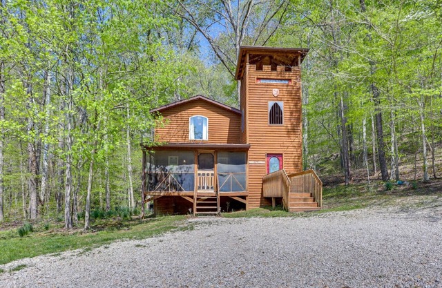 Unique Castle Cabin Near Patoka!