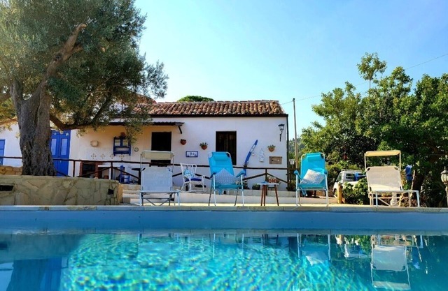 Unique experience in nature among the olive trees and the view of the Aeolian Islands