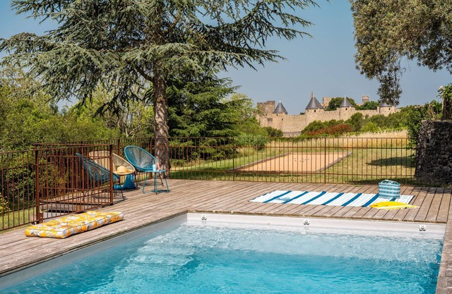UNIQUE: Family vacation with panoramic view of the City of Carcassonne.